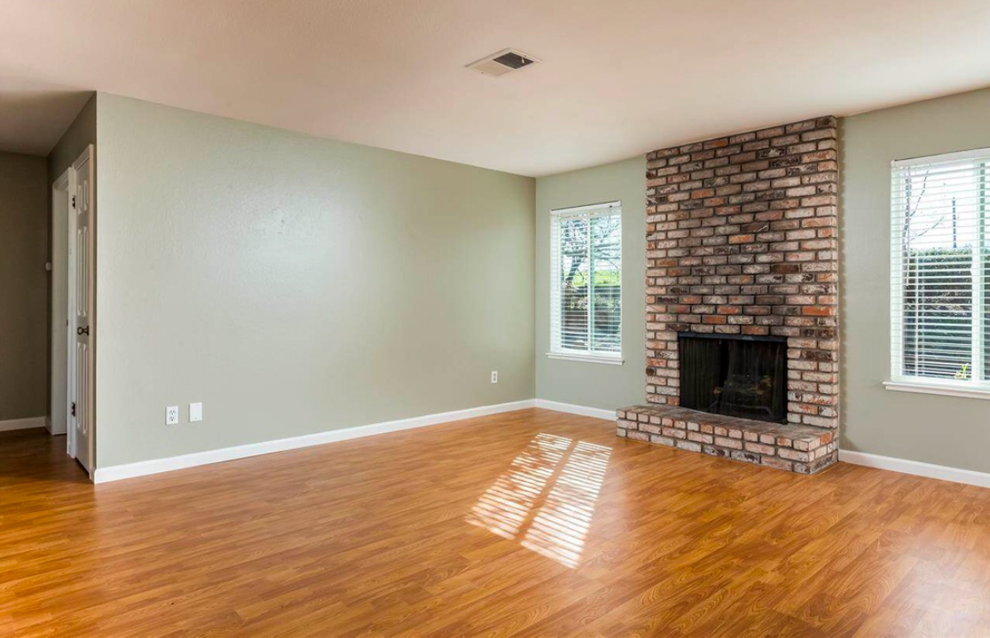 Beautiful 3 Bedroom Home Located in the City of Pittsburg. property image