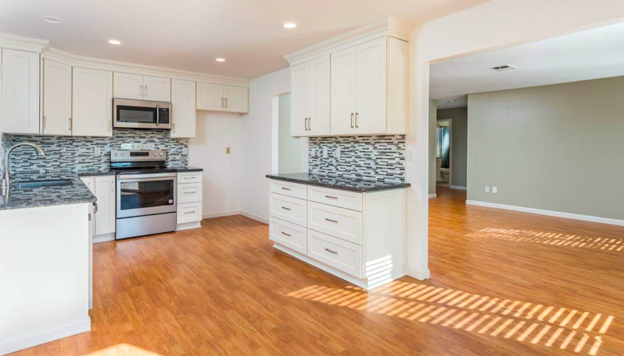 Beautiful 3 Bedroom Home Located in the City of Pittsburg. property image