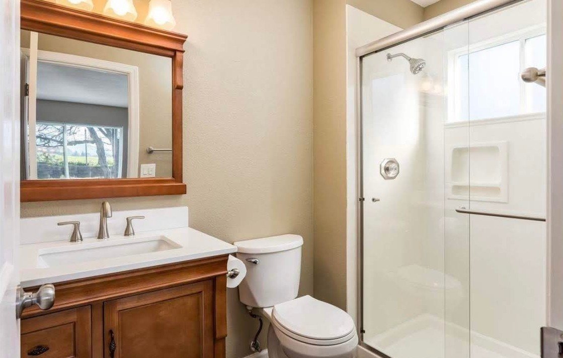 Beautiful 3 Bedroom Home Located in the City of Pittsburg. property image