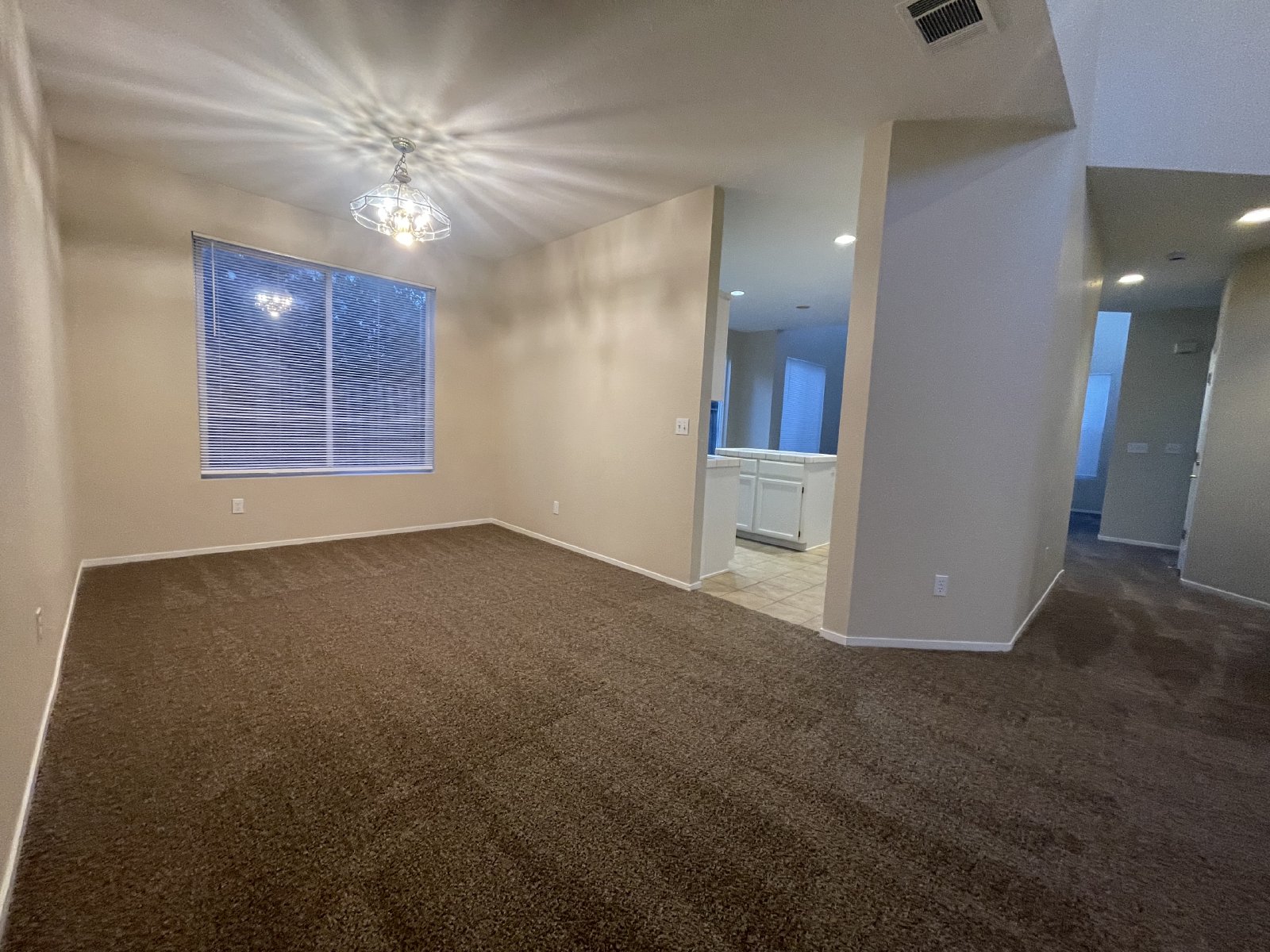 Wonderful Home Close to Shopping and Public Transportation. property image