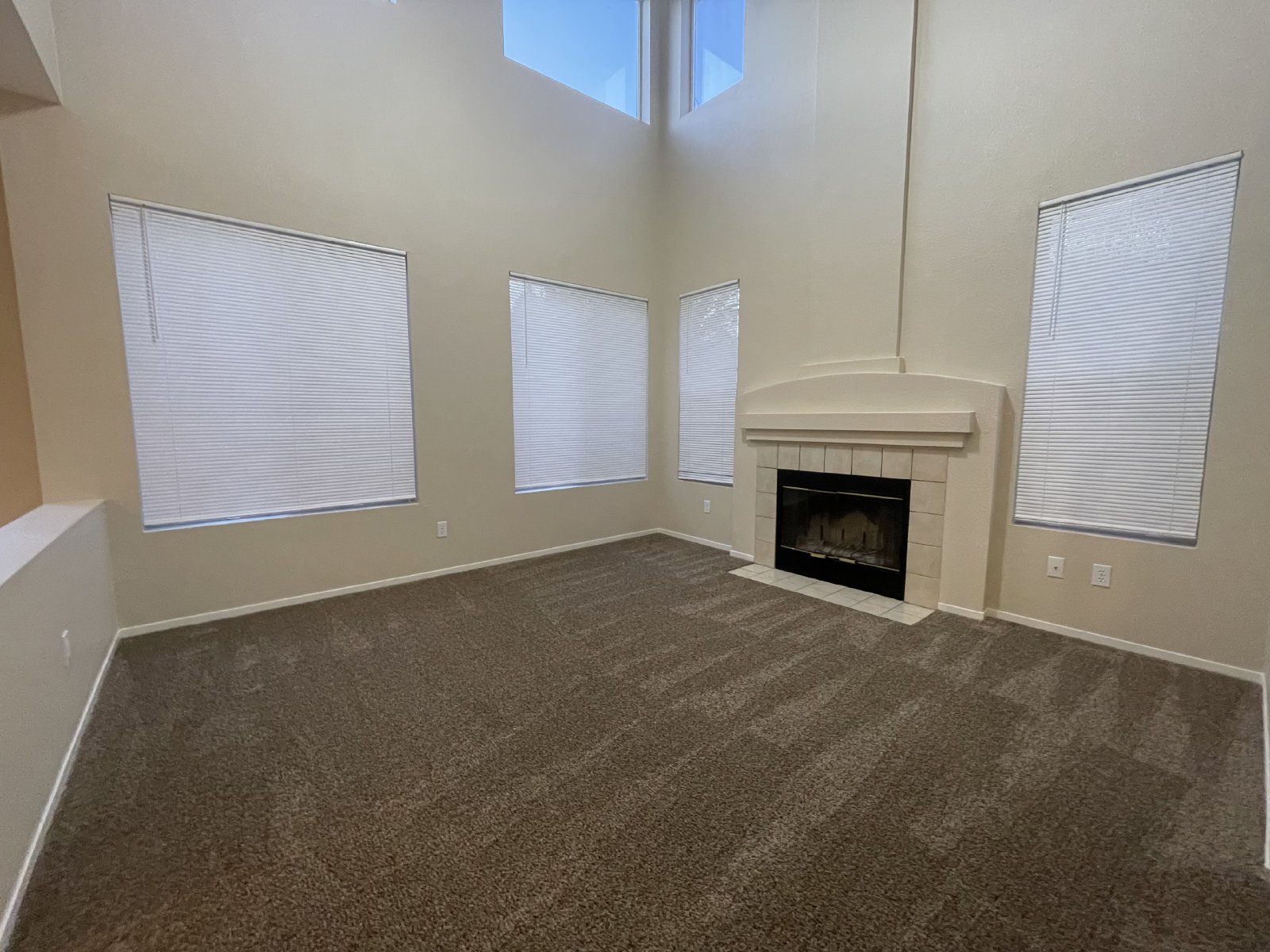 Wonderful Home Close to Shopping and Public Transportation. property image