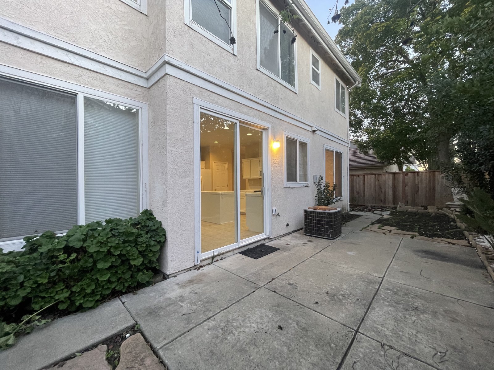 Wonderful Home Close to Shopping and Public Transportation. property image