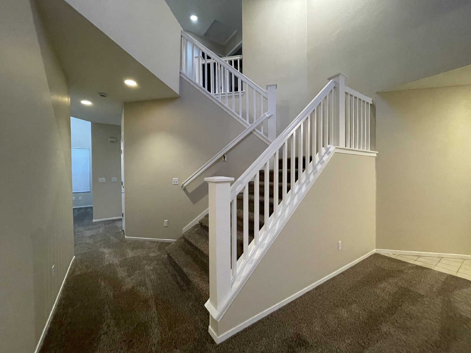 Wonderful Home Close to Shopping and Public Transportation. property image