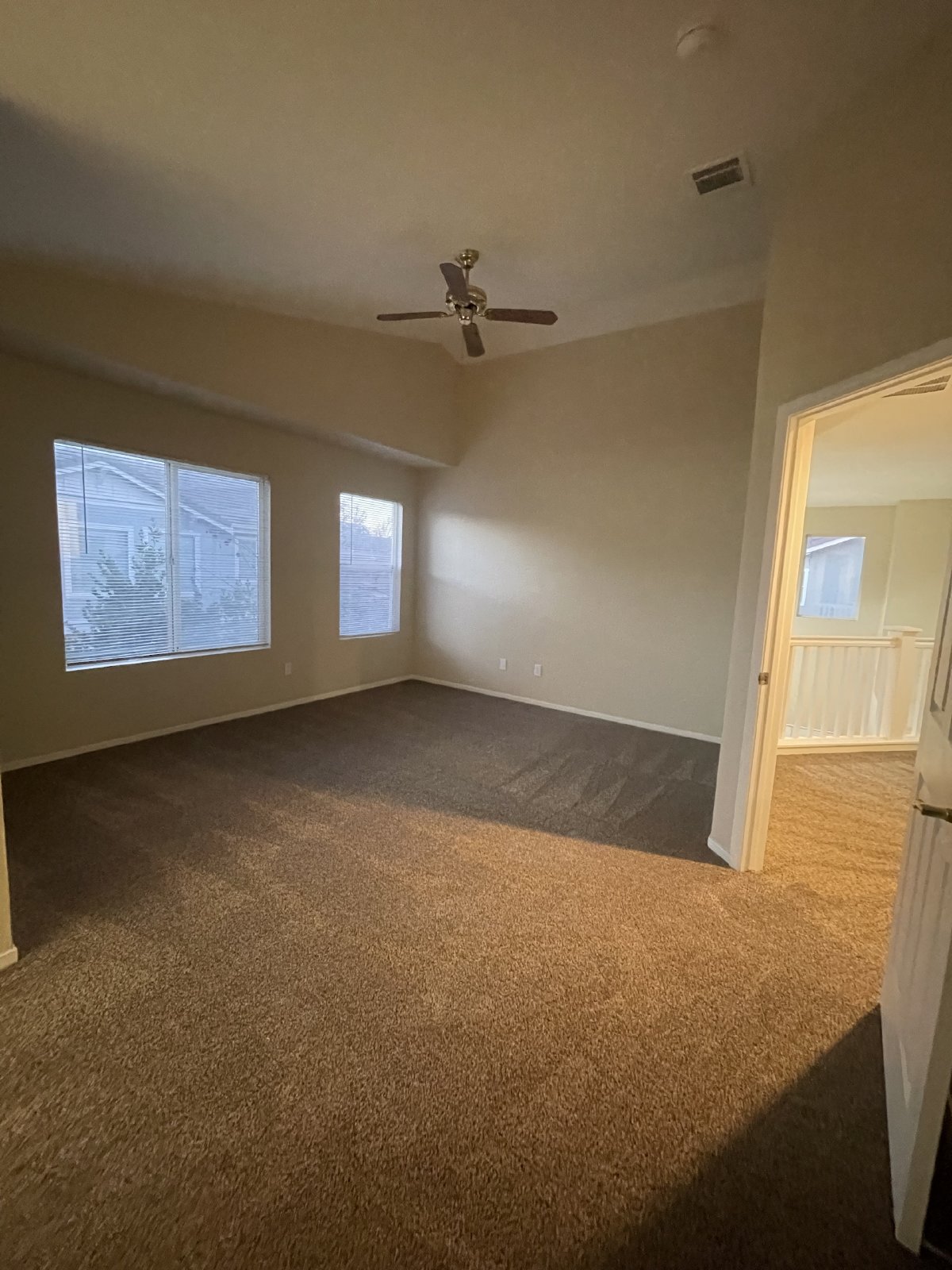 Wonderful Home Close to Shopping and Public Transportation. property image