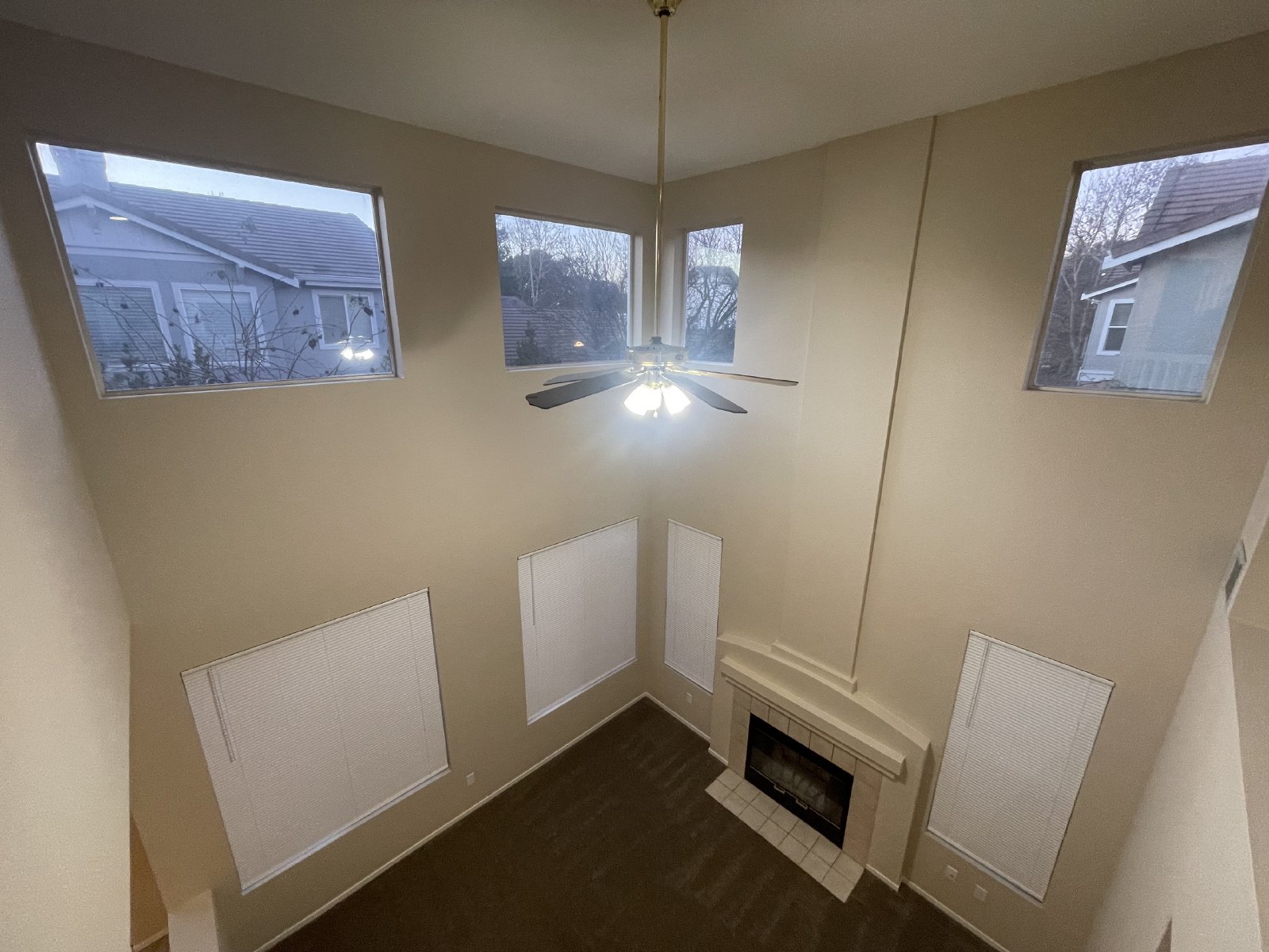 Wonderful Home Close to Shopping and Public Transportation. property image