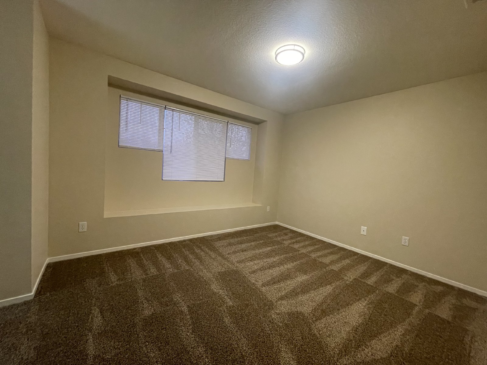 Wonderful Home Close to Shopping and Public Transportation. property image