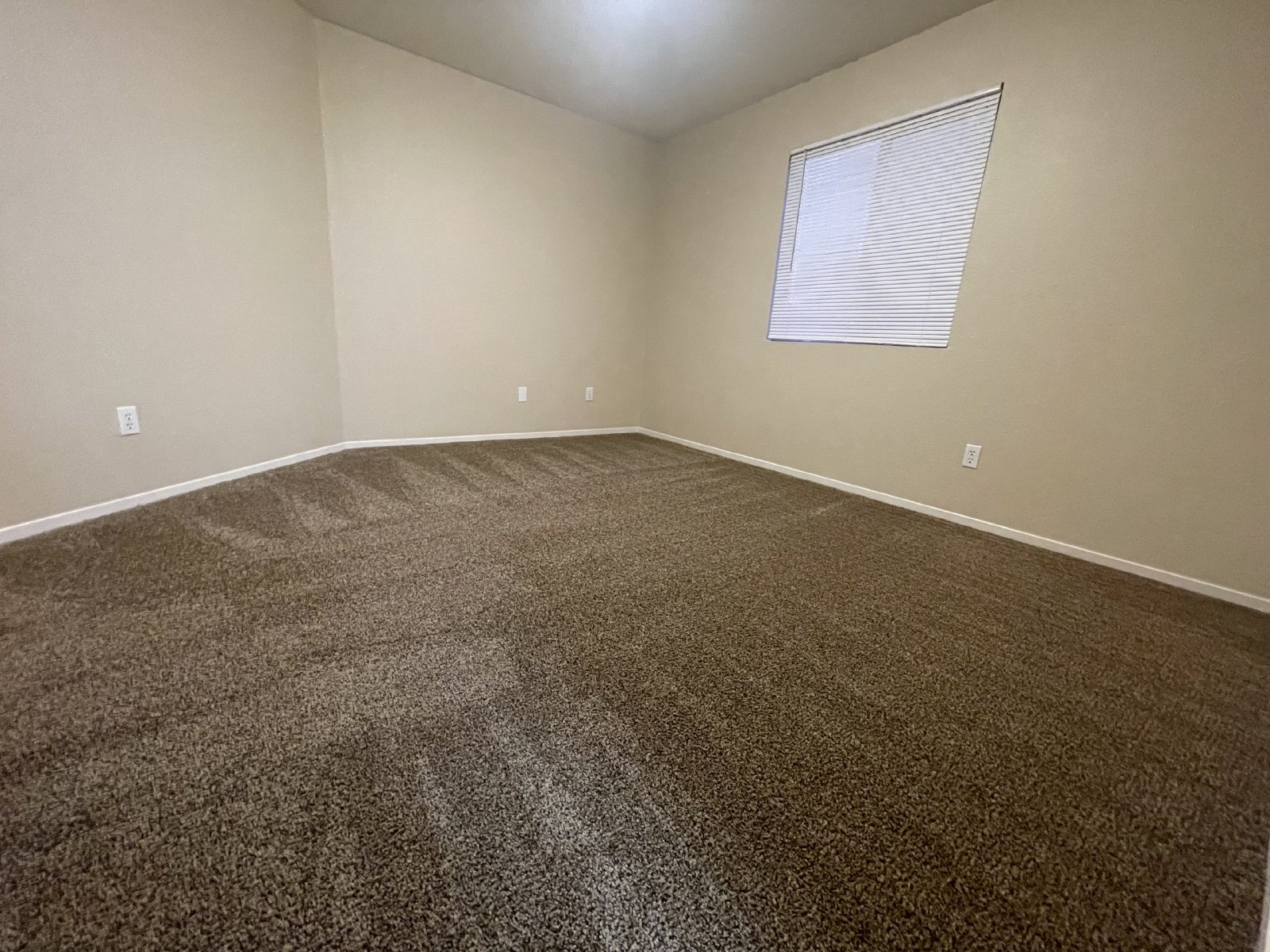 Wonderful Home Close to Shopping and Public Transportation. property image