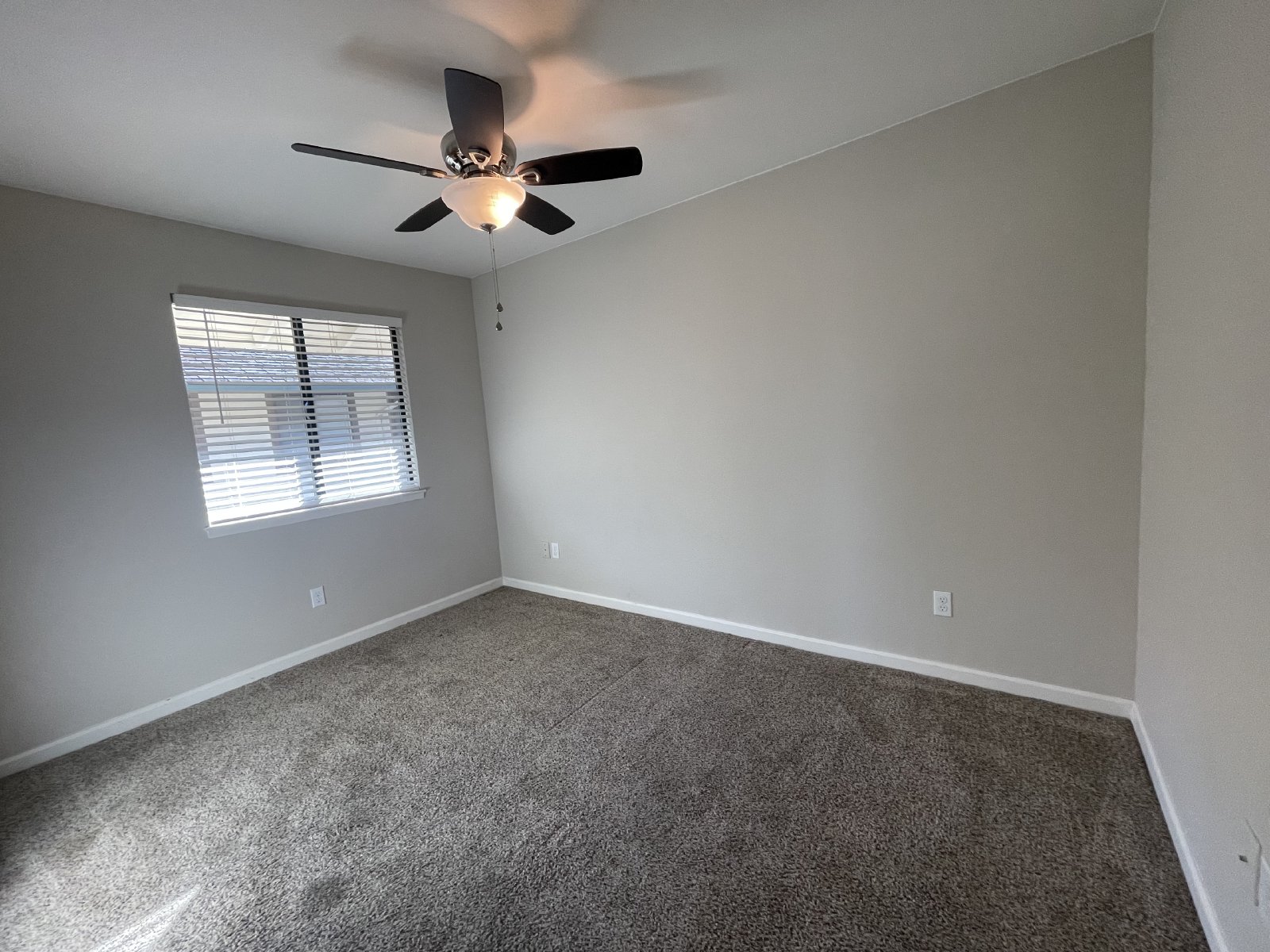 Beautiful Condo in Gated Community property image