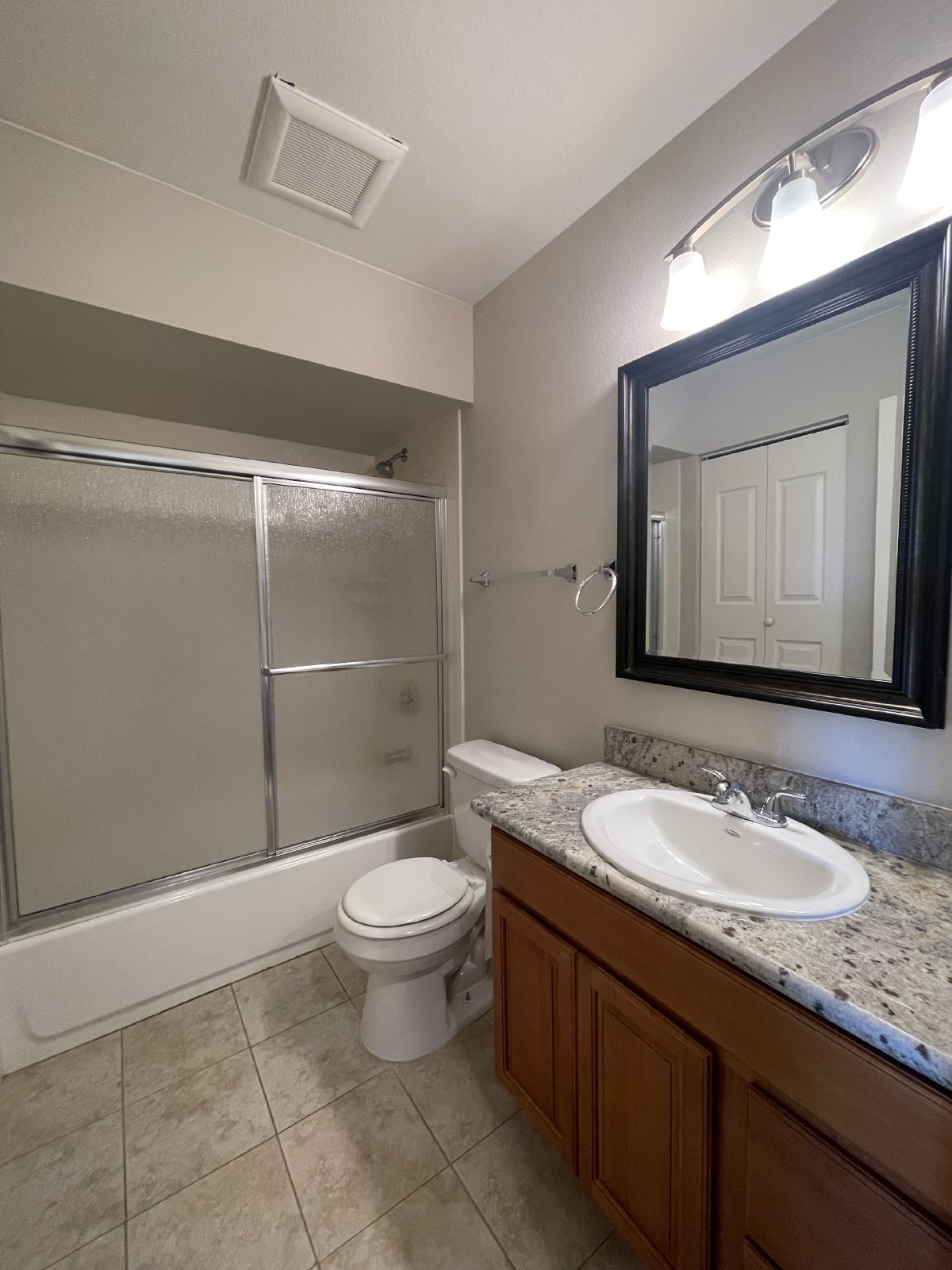 Beautiful Condo in Gated Community property image