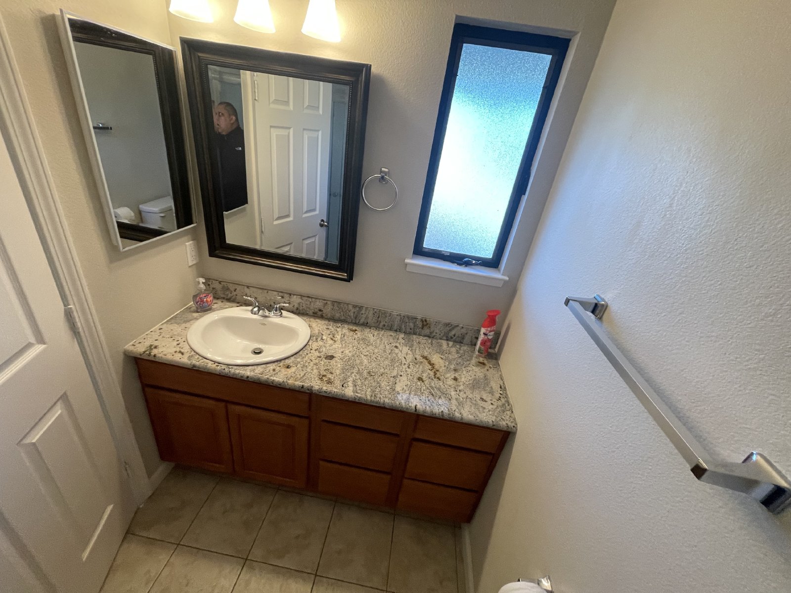 Beautiful Condo in Gated Community property image