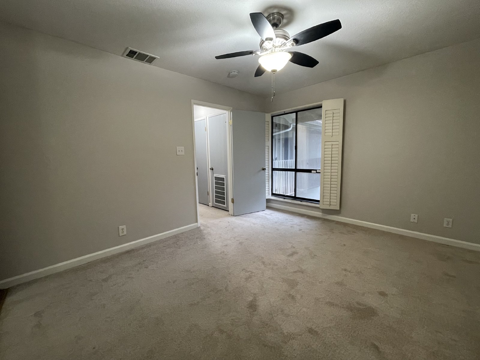 Cozy Condo with a One Bedroom Move in Ready! property image