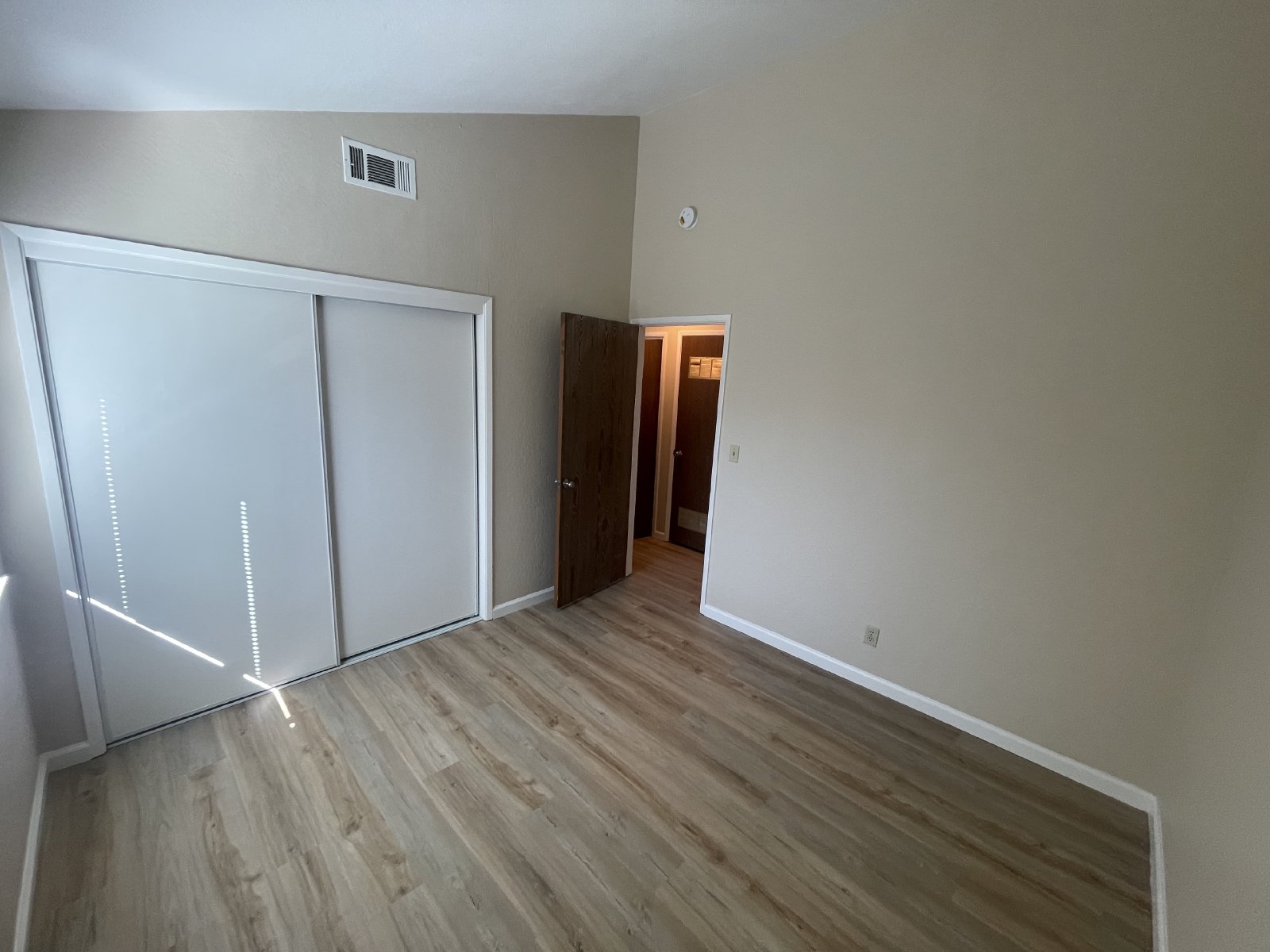 Wonderful Updated 2 Bedroom Home. property image