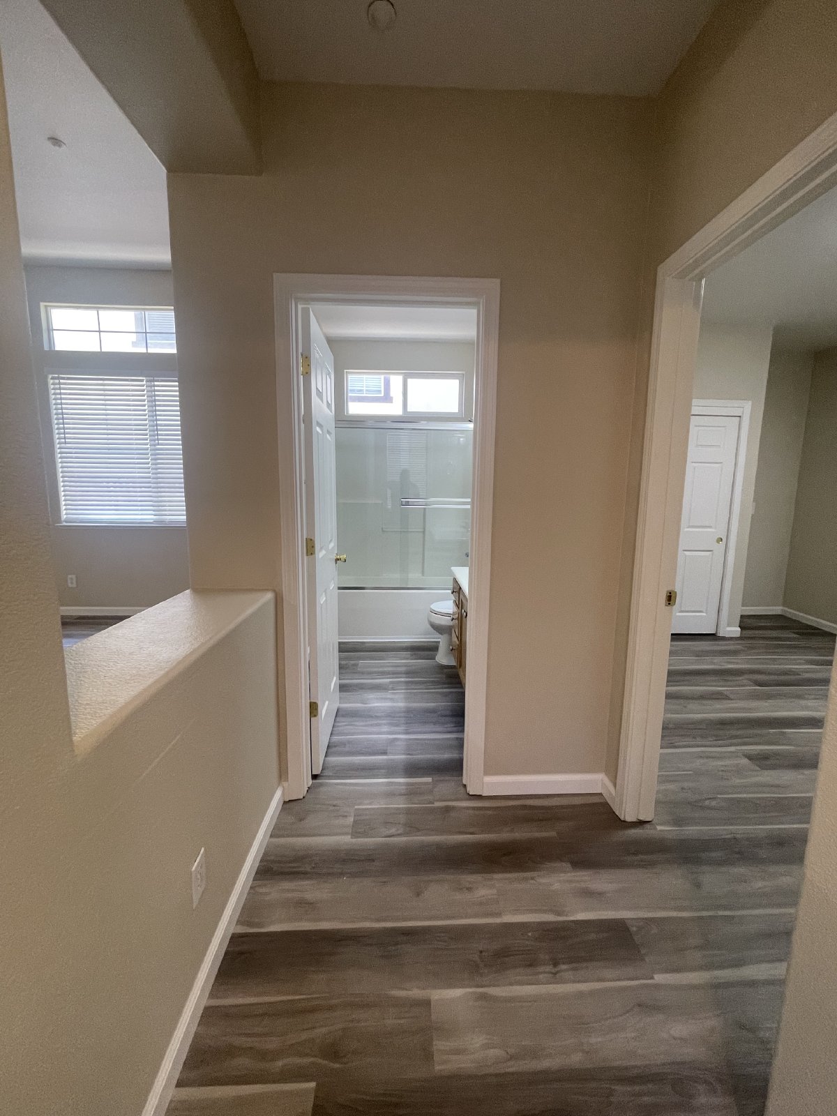 Beautiful 4 Bedroom Close to Downtown Brentwood! property image
