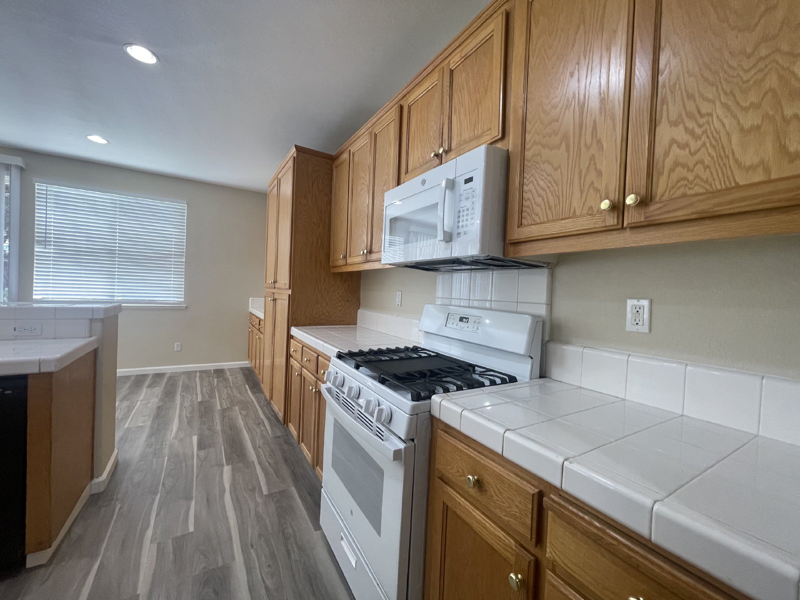 Beautiful 4 Bedroom Close to Downtown Brentwood! property image