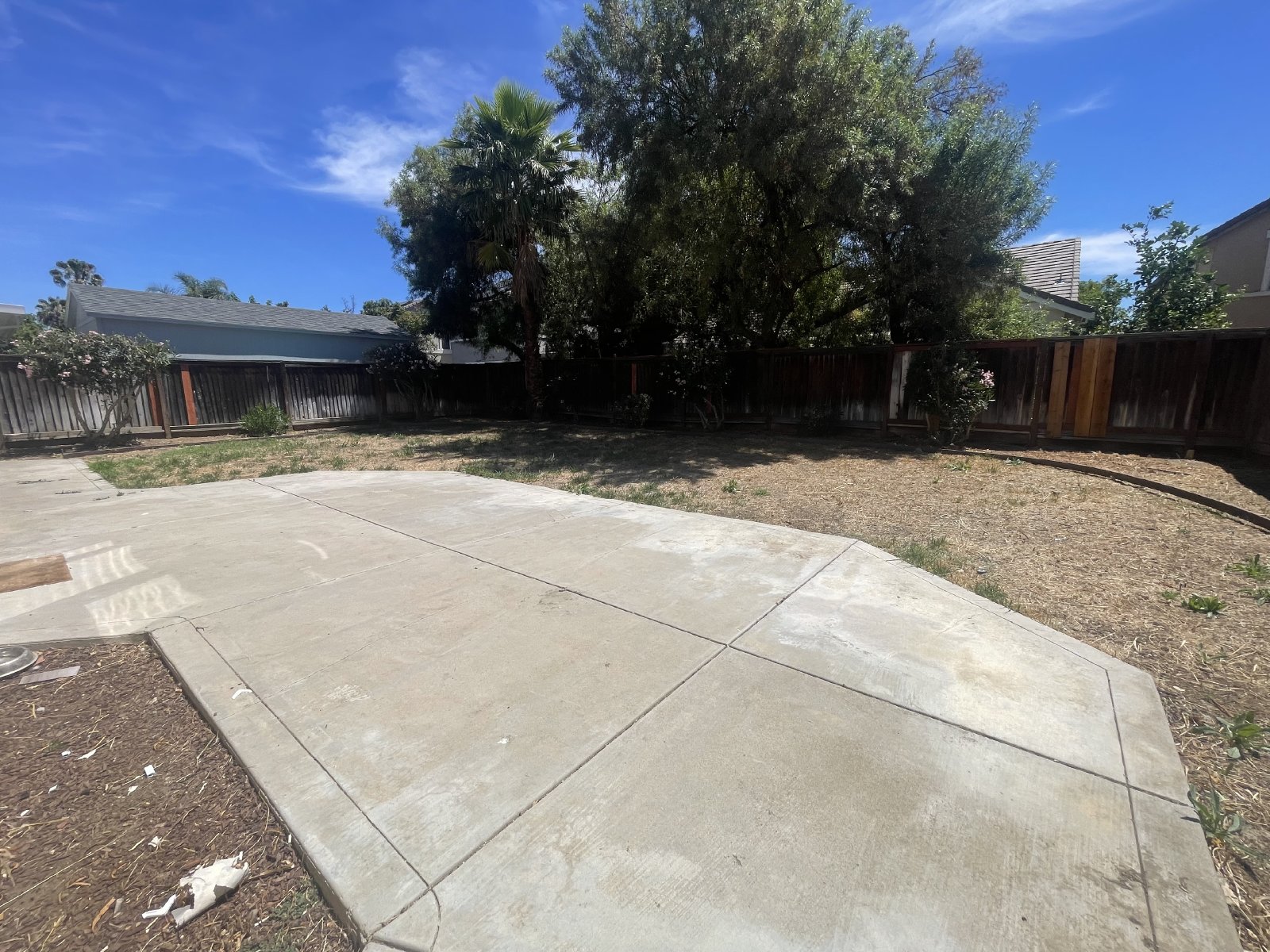 Beautiful 4 Bedroom Close to Downtown Brentwood! property image