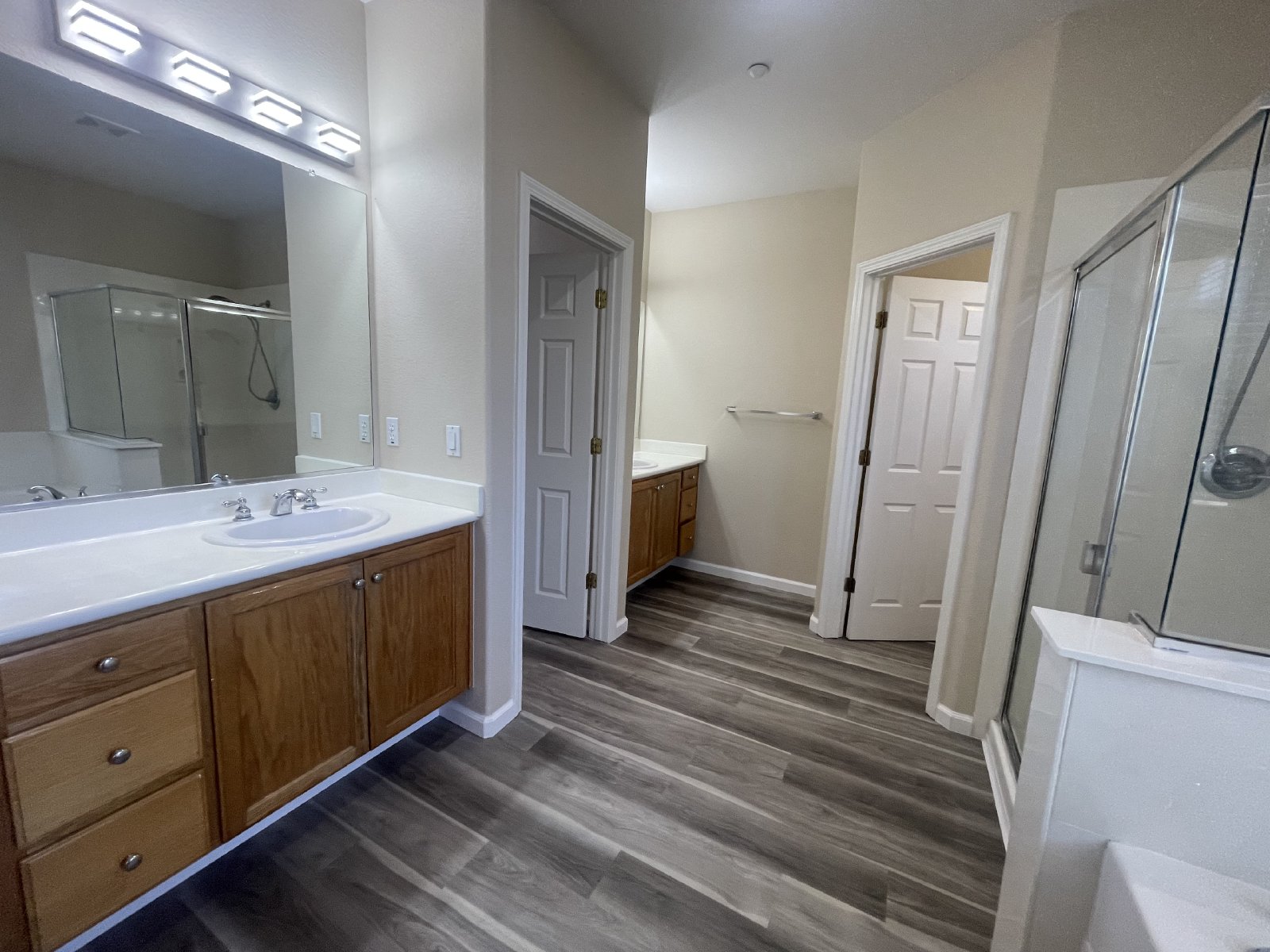 Beautiful 4 Bedroom Close to Downtown Brentwood! property image