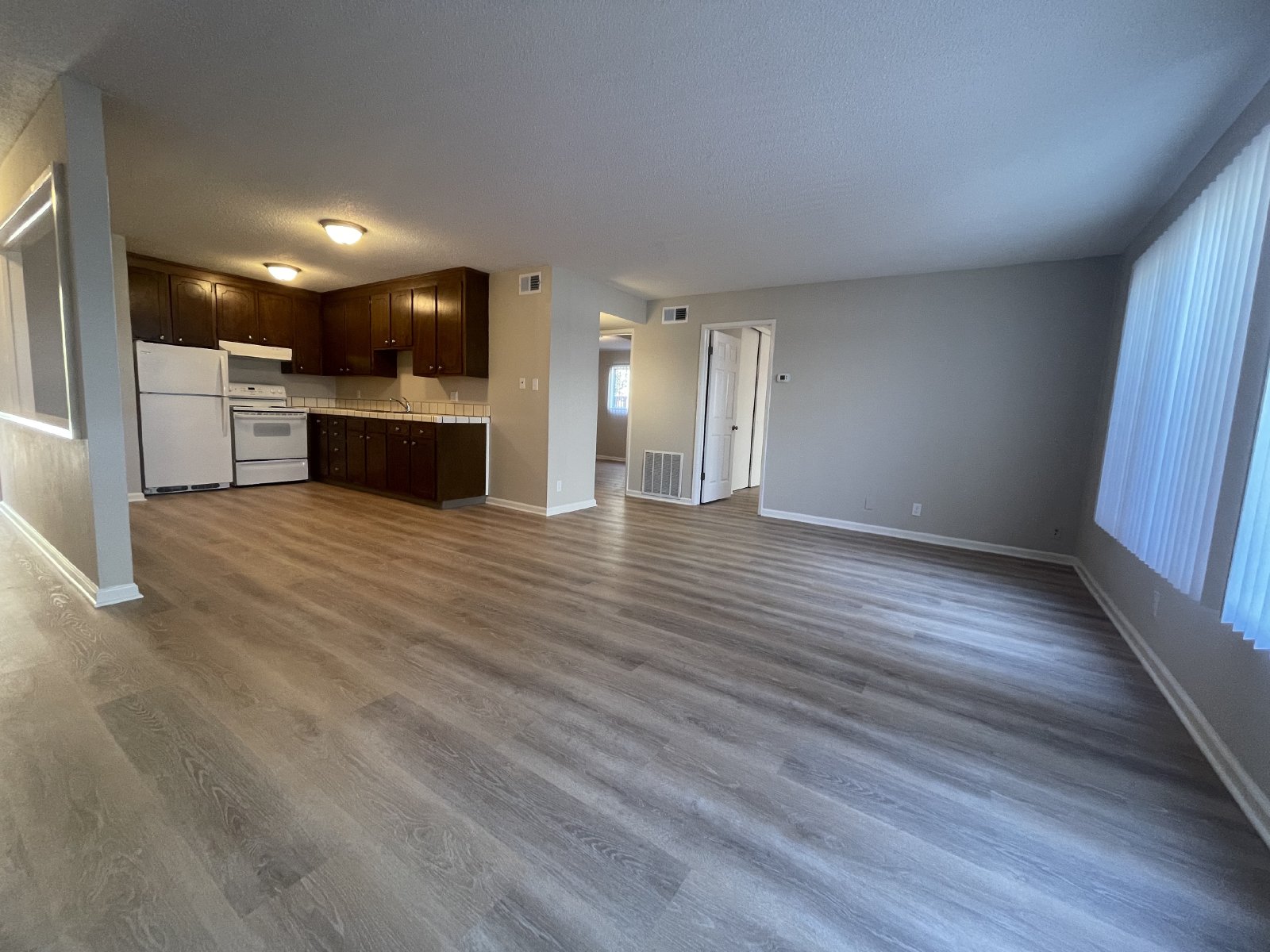 Wonderful Gated 2-Bedroom Downstairs Apartment property image