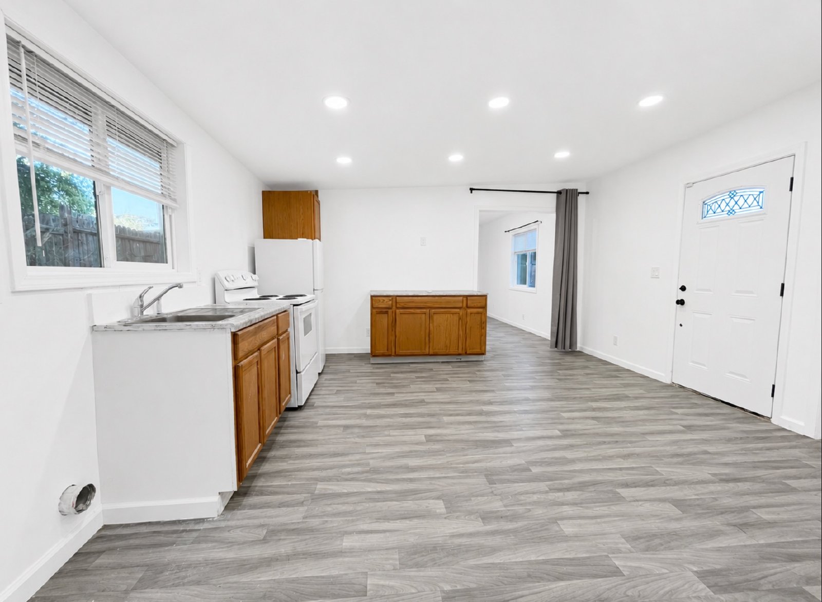Lovely 2 Bedroom Downtown Antioch property image