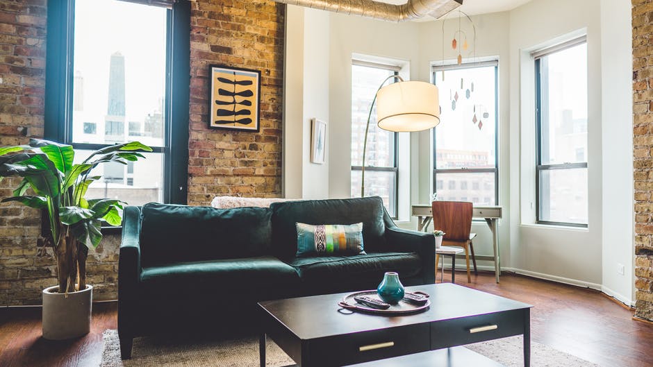 The Pros and Cons of Online Rent Collection for Landlords